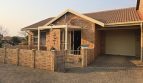 2 Bedroom Townhouse For Sale in Fleurdal